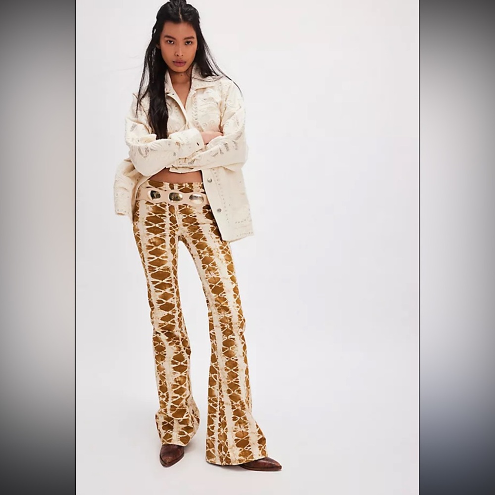 WE THE FREE PENNY OULL ON MID RISE FLARE LEG PANTS SAND COMBO SIZE 30 new w/tags - Picture 5 of 5